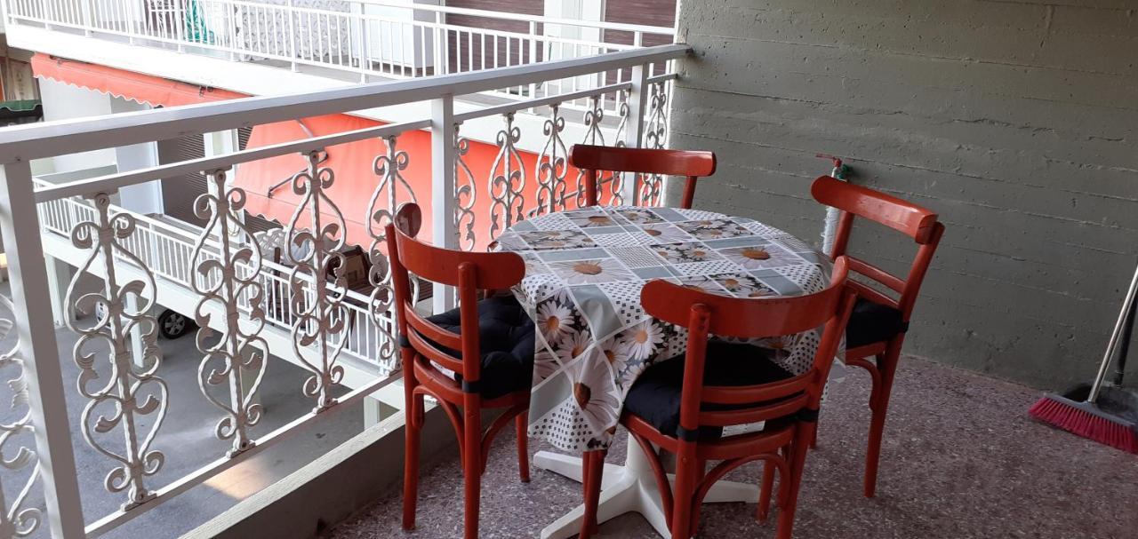 Poseidon Apartment Hanioti Ngoại thất bức ảnh